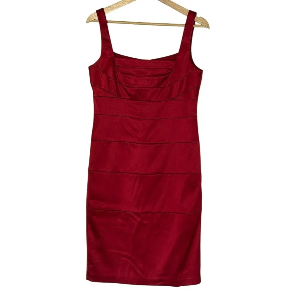 33-Dressbarn‎ Collection  Sz 8 Red Sheath Dress Square Neck Sleeveless Ruched